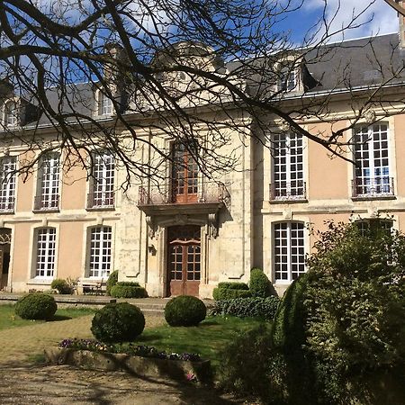 Hotel Des Tailles Mortagne-au-Perche Exterior photo