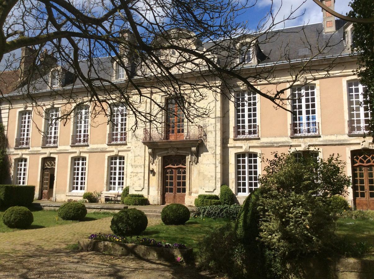 Hotel Des Tailles Mortagne-au-Perche Exterior photo